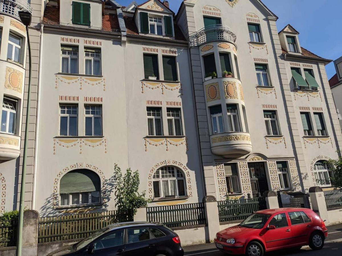 Apartamento Wohnen am Main - gemütlicher Altbau, zentral Wurzburgo Exterior foto